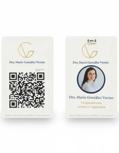 moorenfc mockup tarjetas moorenfc de visita con foto maria doctora